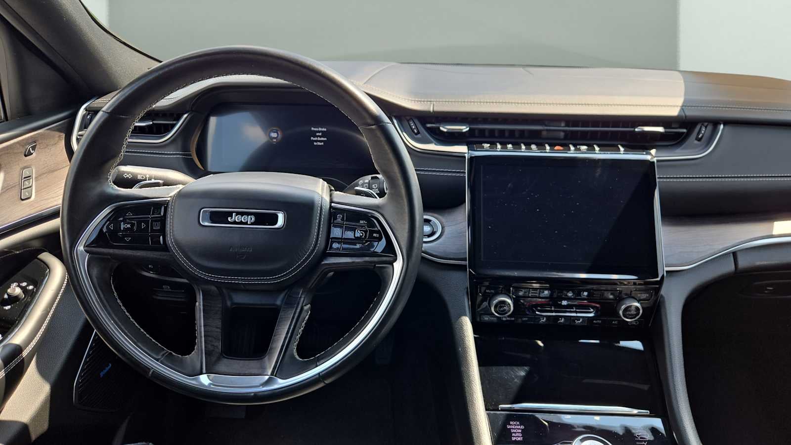 2022 Jeep Grand Cherokee Overland