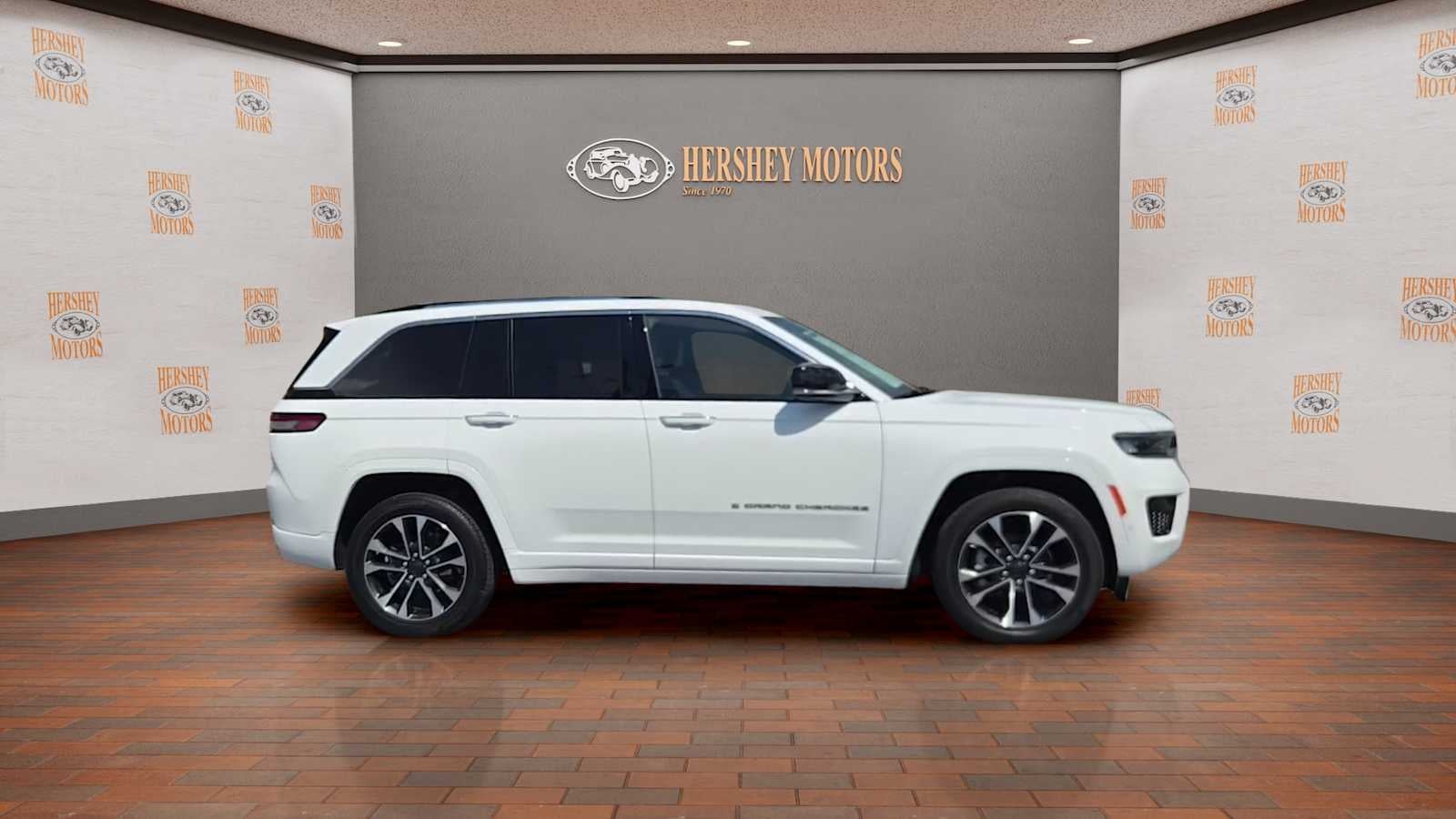 2022 Jeep Grand Cherokee Overland