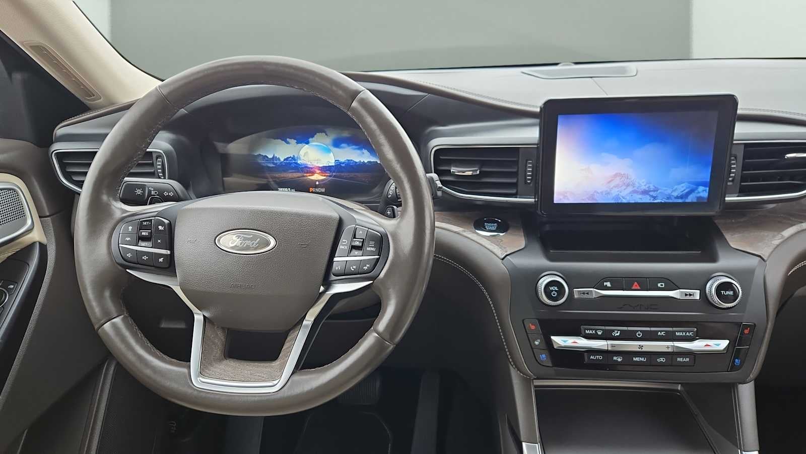 2020 Ford Explorer Platinum