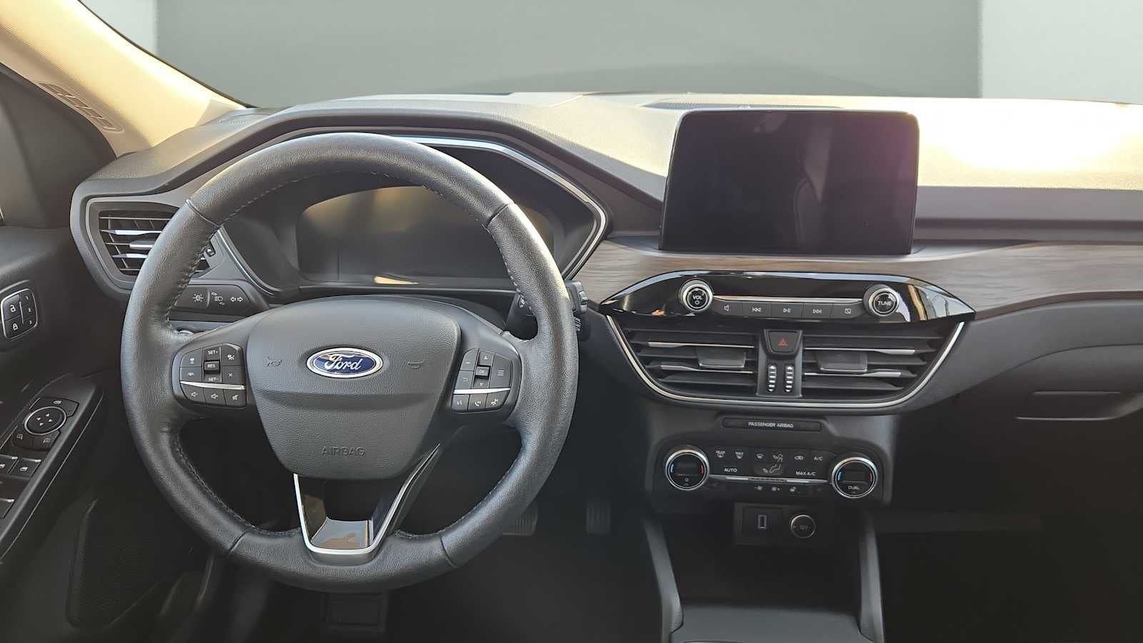 2020 Ford Escape Titanium Hybrid