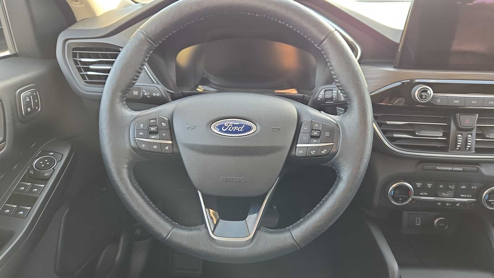 2020 Ford Escape Titanium Hybrid