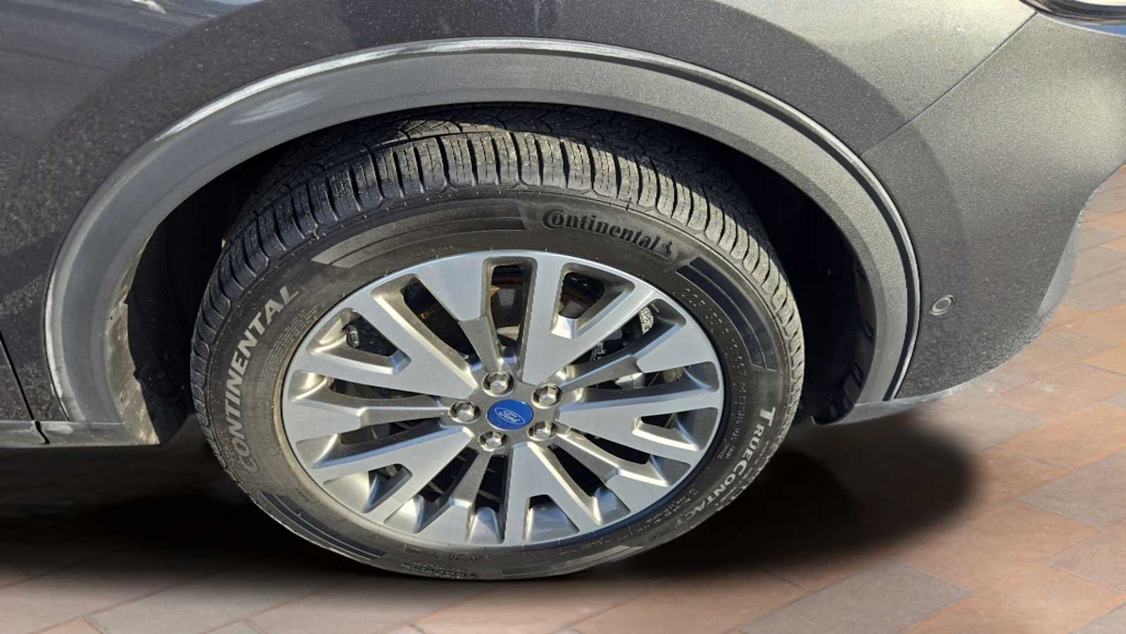 2020 Ford Escape Titanium Hybrid
