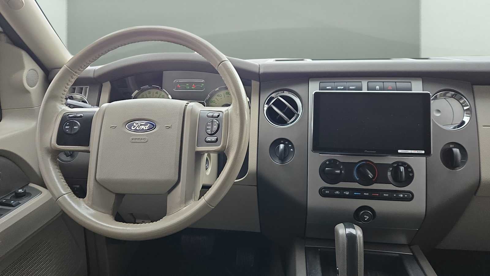 2011 Ford Expedition XLT