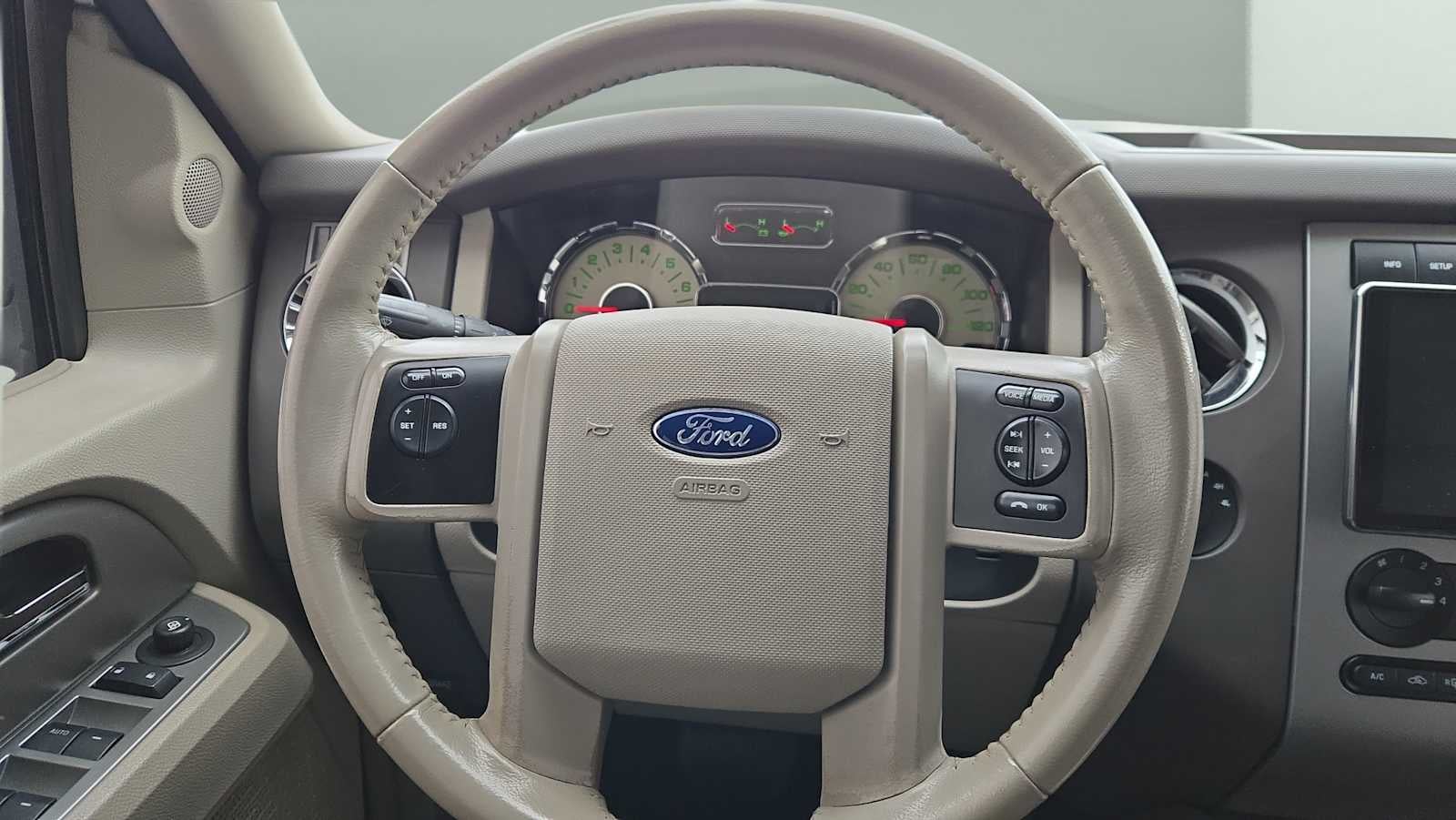 2011 Ford Expedition XLT