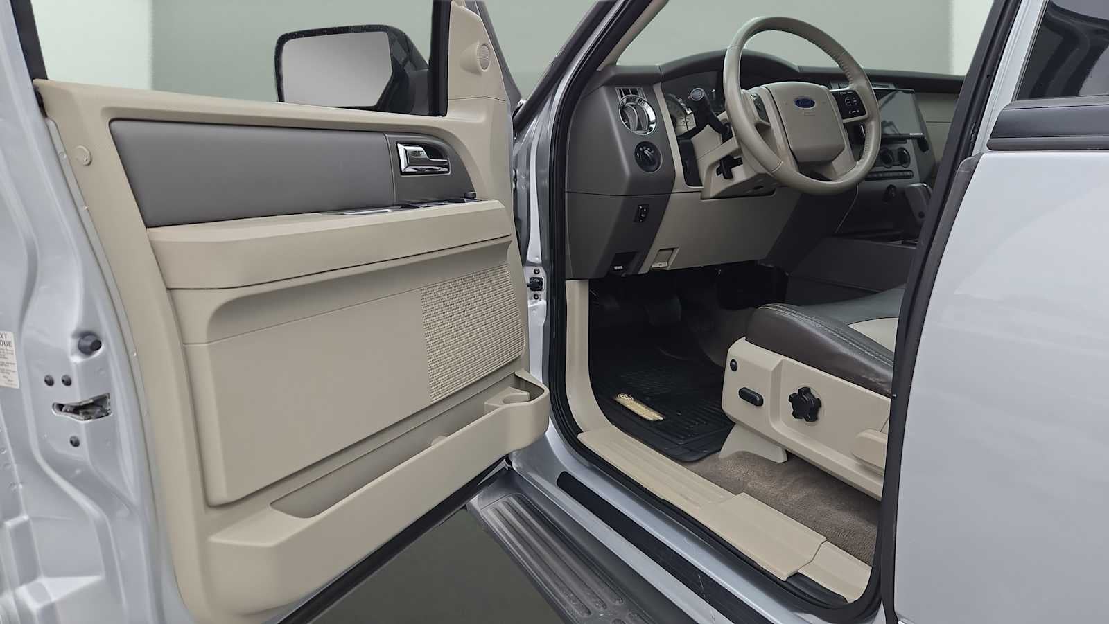 2011 Ford Expedition XLT