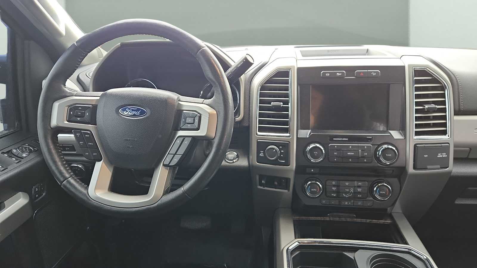 2017 Ford Super Duty F-250 SRW Lariat