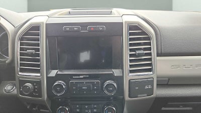 2017 Ford Super Duty F-250 SRW Lariat