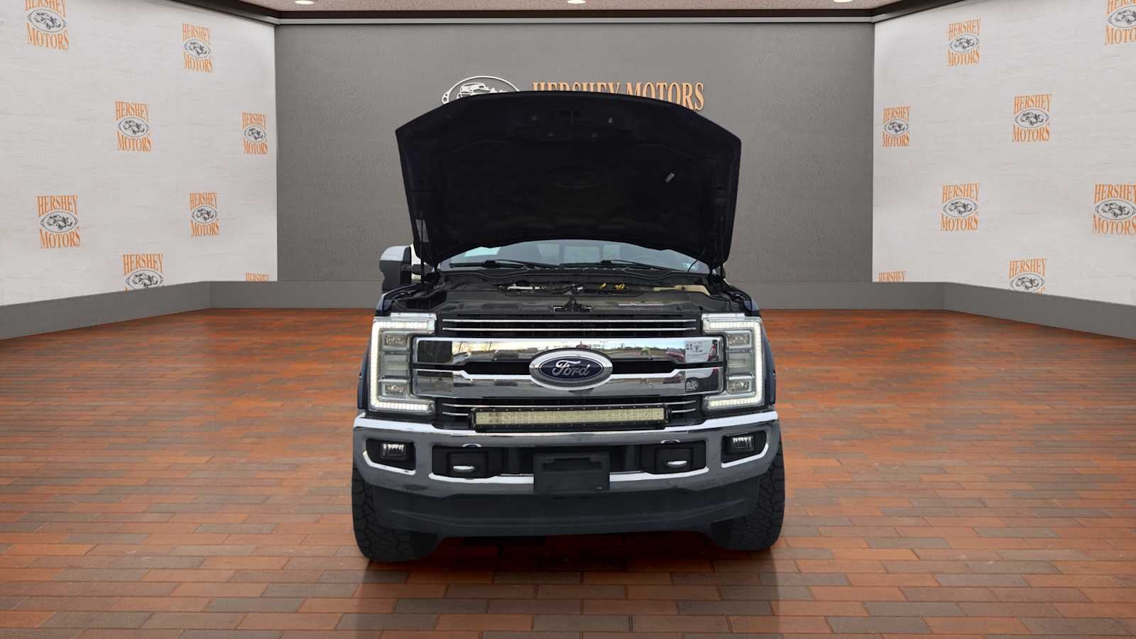 2017 Ford Super Duty F-250 SRW Lariat