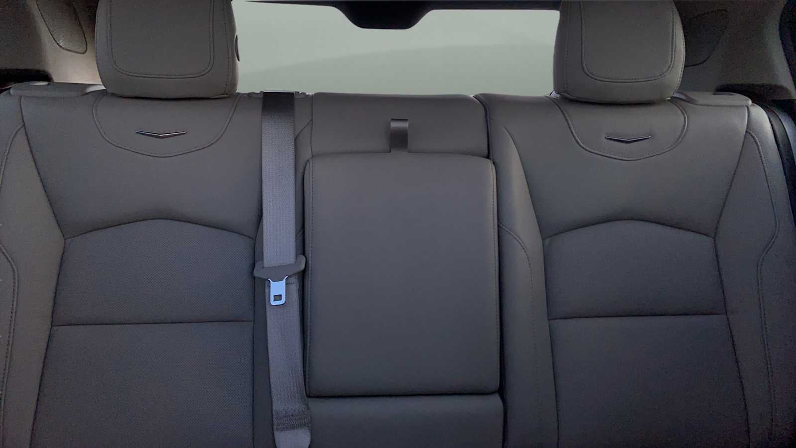 2023 Cadillac XT4 AWD Premium Luxury