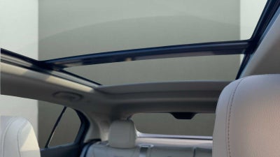 2023 Cadillac XT4 AWD Premium Luxury