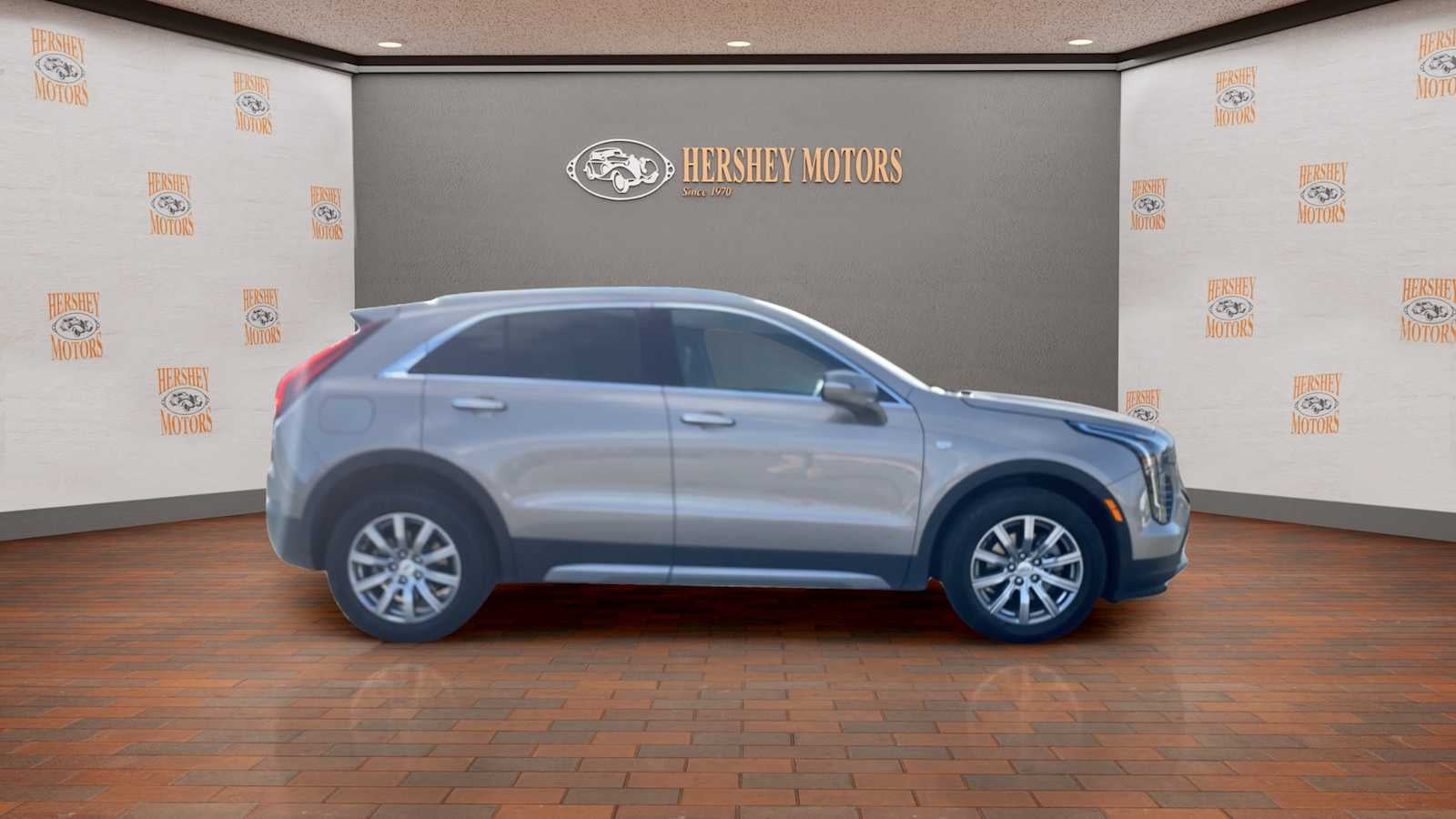 2023 Cadillac XT4 AWD Premium Luxury