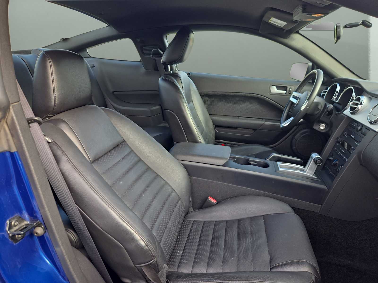 2006 Ford Mustang GT Deluxe