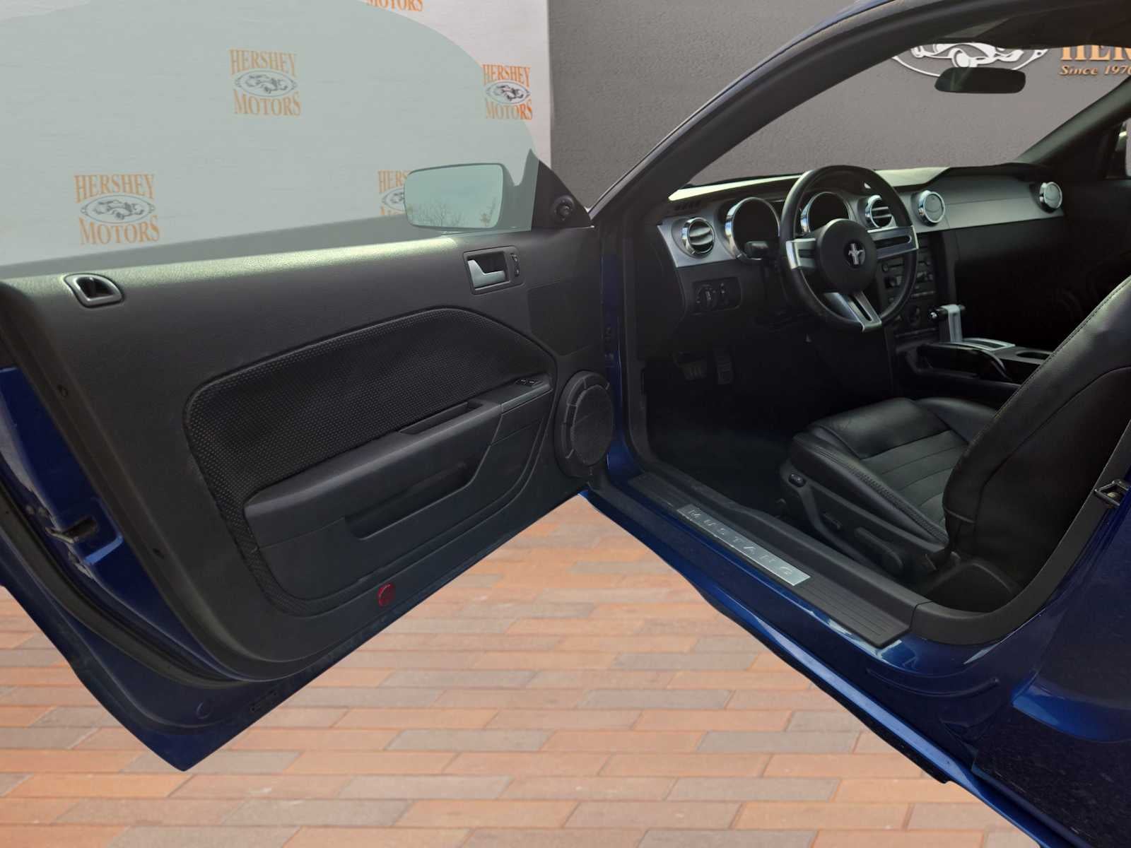 2006 Ford Mustang GT Deluxe