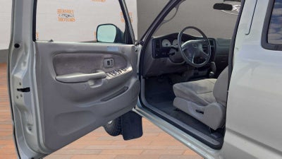 2004 Toyota Tacoma Base