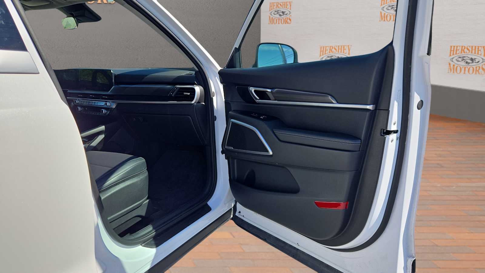 2025 Kia Telluride LX