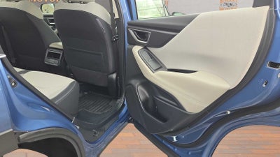 2023 Subaru Forester Base