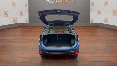 2023 Subaru Forester Base