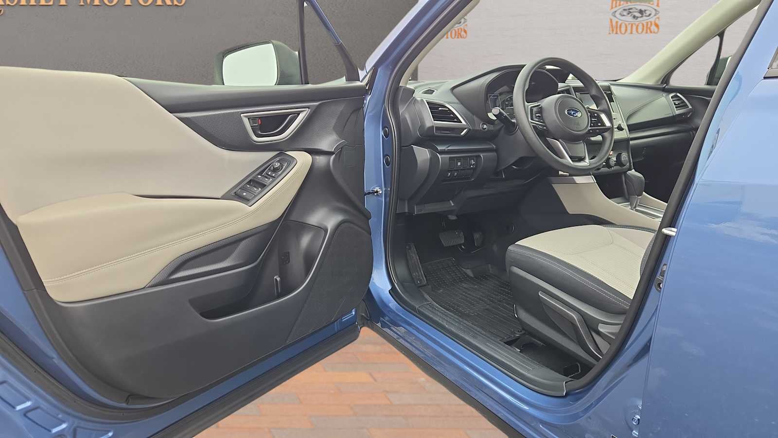 2023 Subaru Forester Base