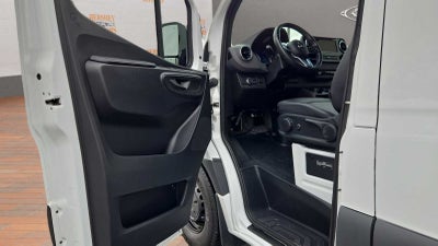 2022 Mercedes-Benz Sprinter Base